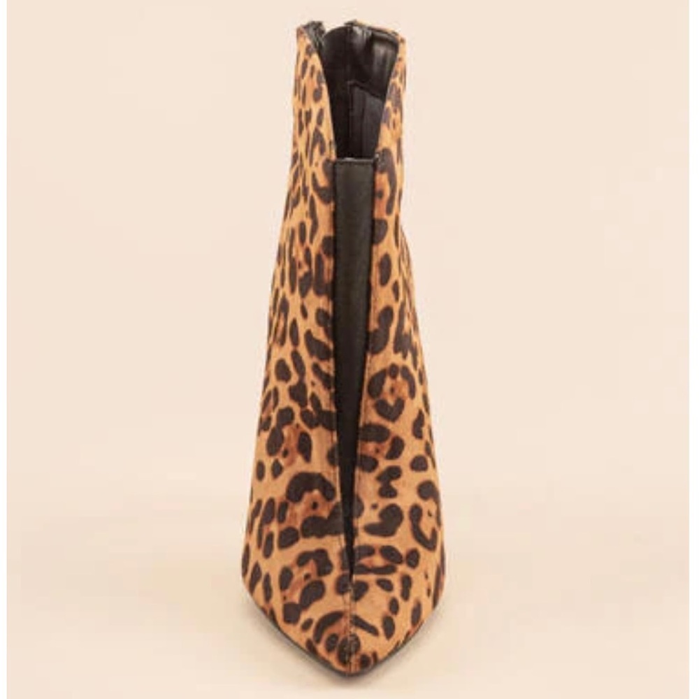 Leopard faux suede Ophelia bootie sz 7.5 - Picture 2 of 5